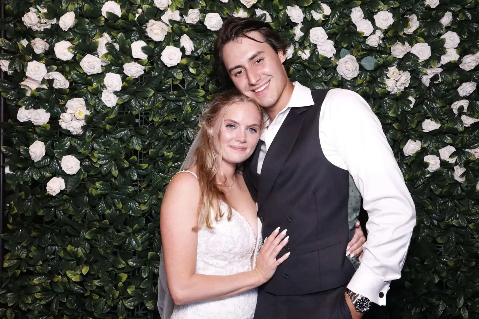 Elegant wedding photo booth backdrop