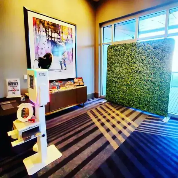 Iconic booth at The Omni at The Battery