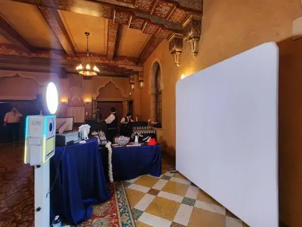 Photo booth backdrop option